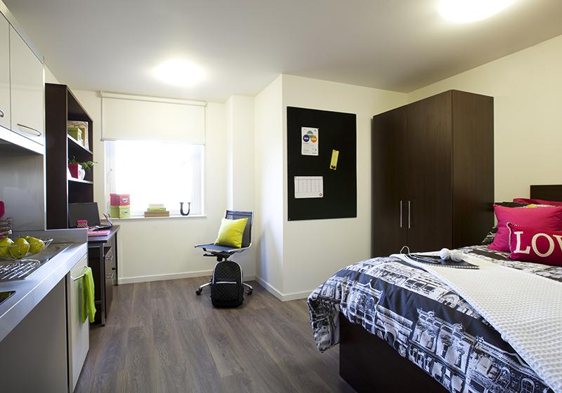 iQ Highbury