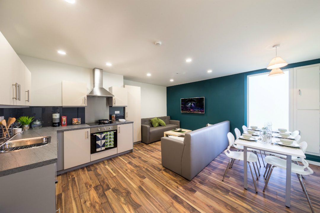 Hox Park – Egham