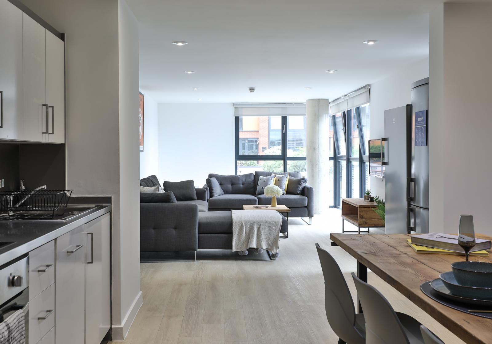 iQ Haywood House