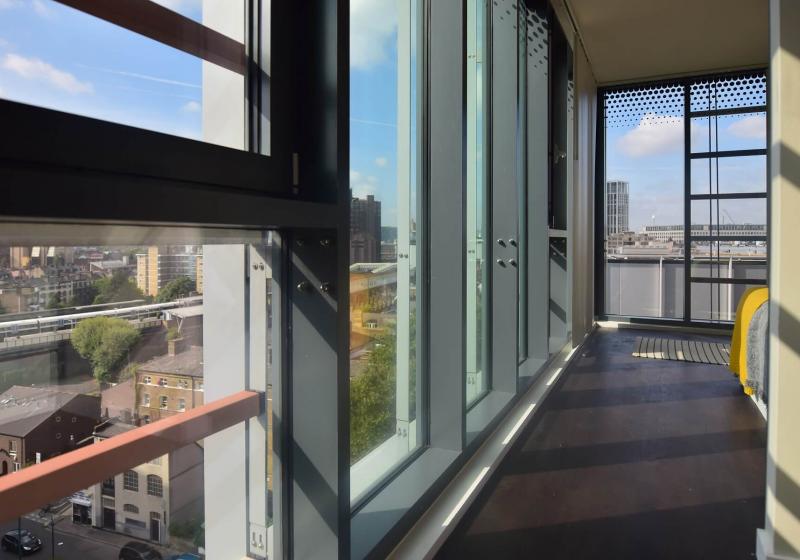 iQ Paris Garden