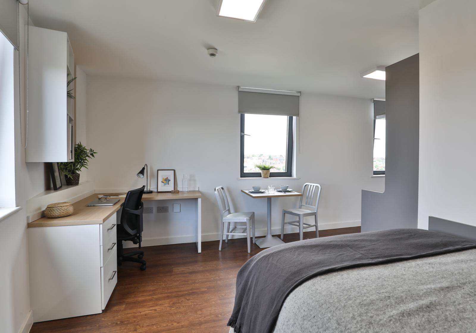 iQ Haywood House