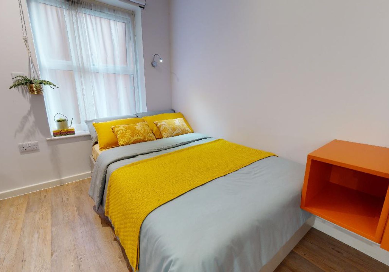 iQ The Pad, Egham