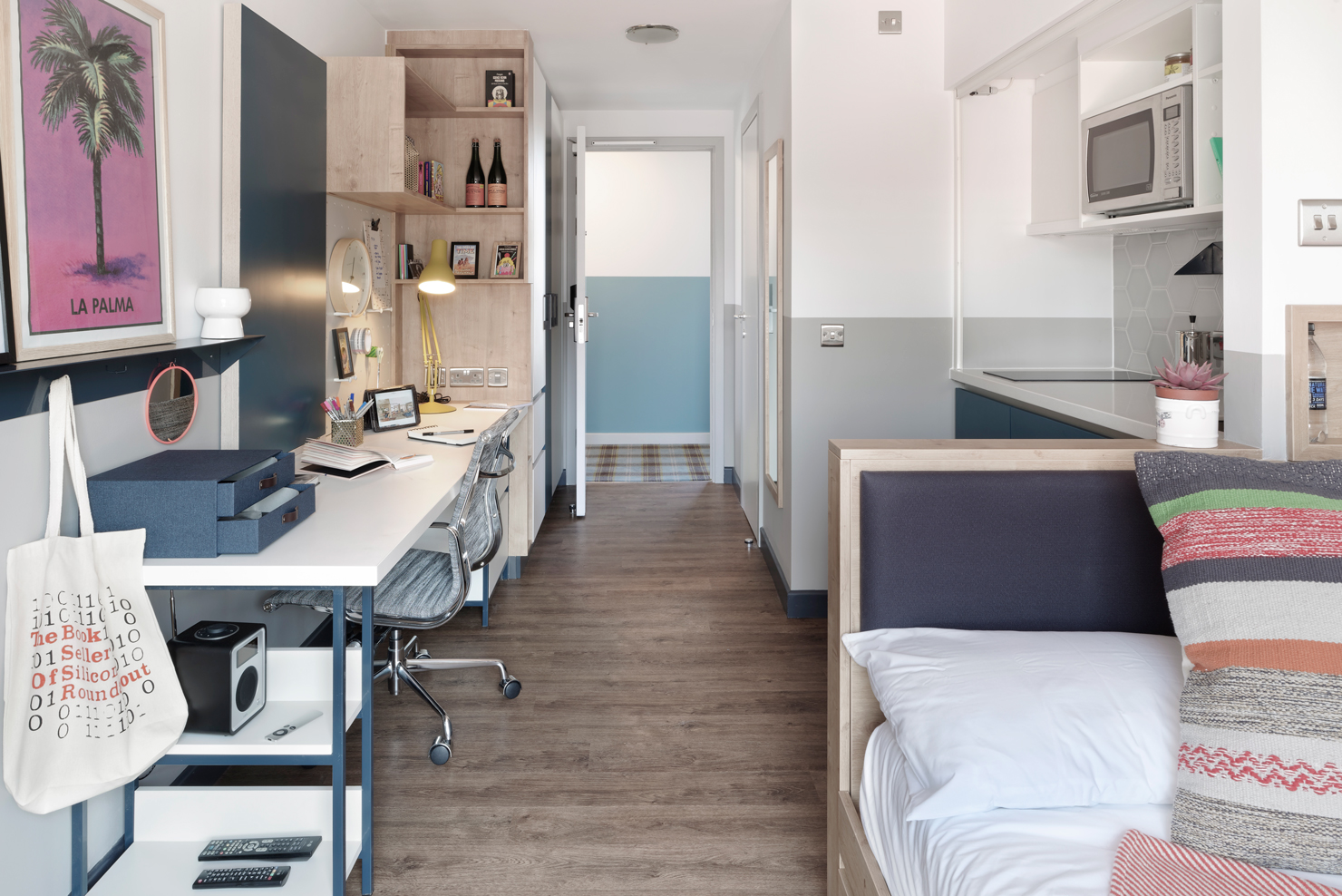 Canto Court, London