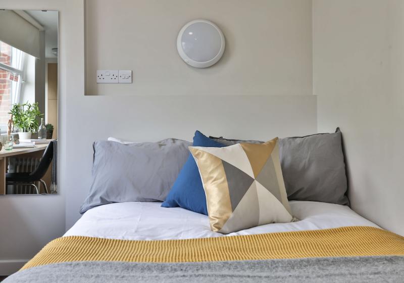 iQ Tufnell House