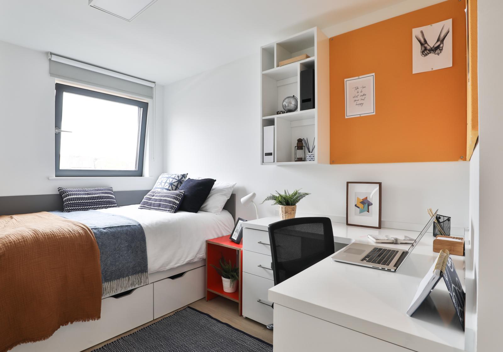 iQ Haywood House