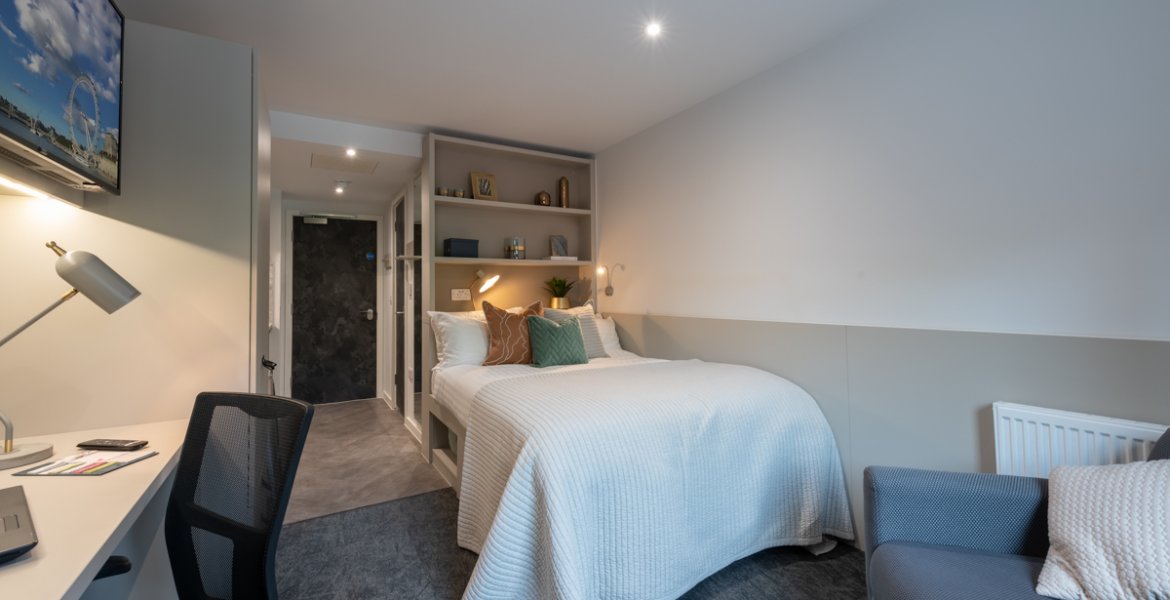 Vega, London