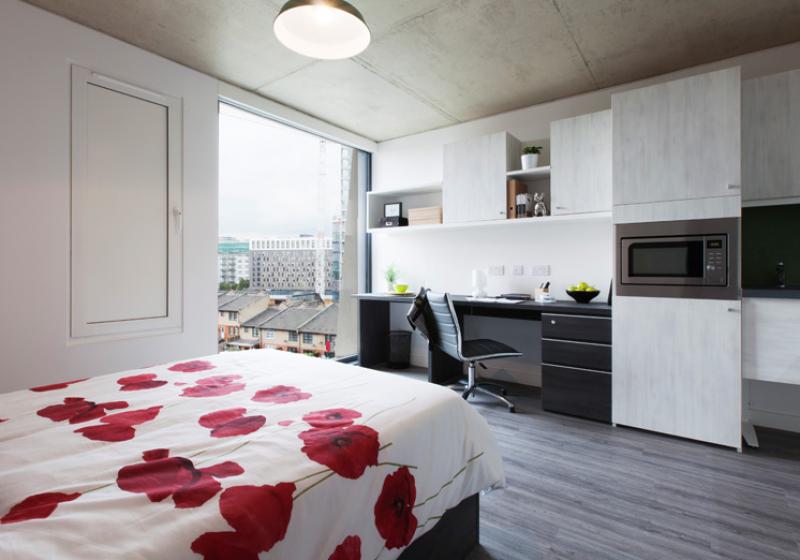 iQ Aldgate