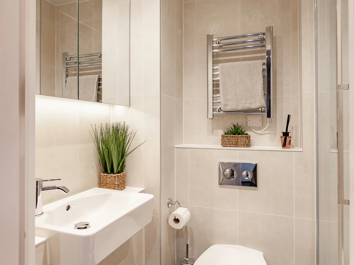Straits Garden, egham