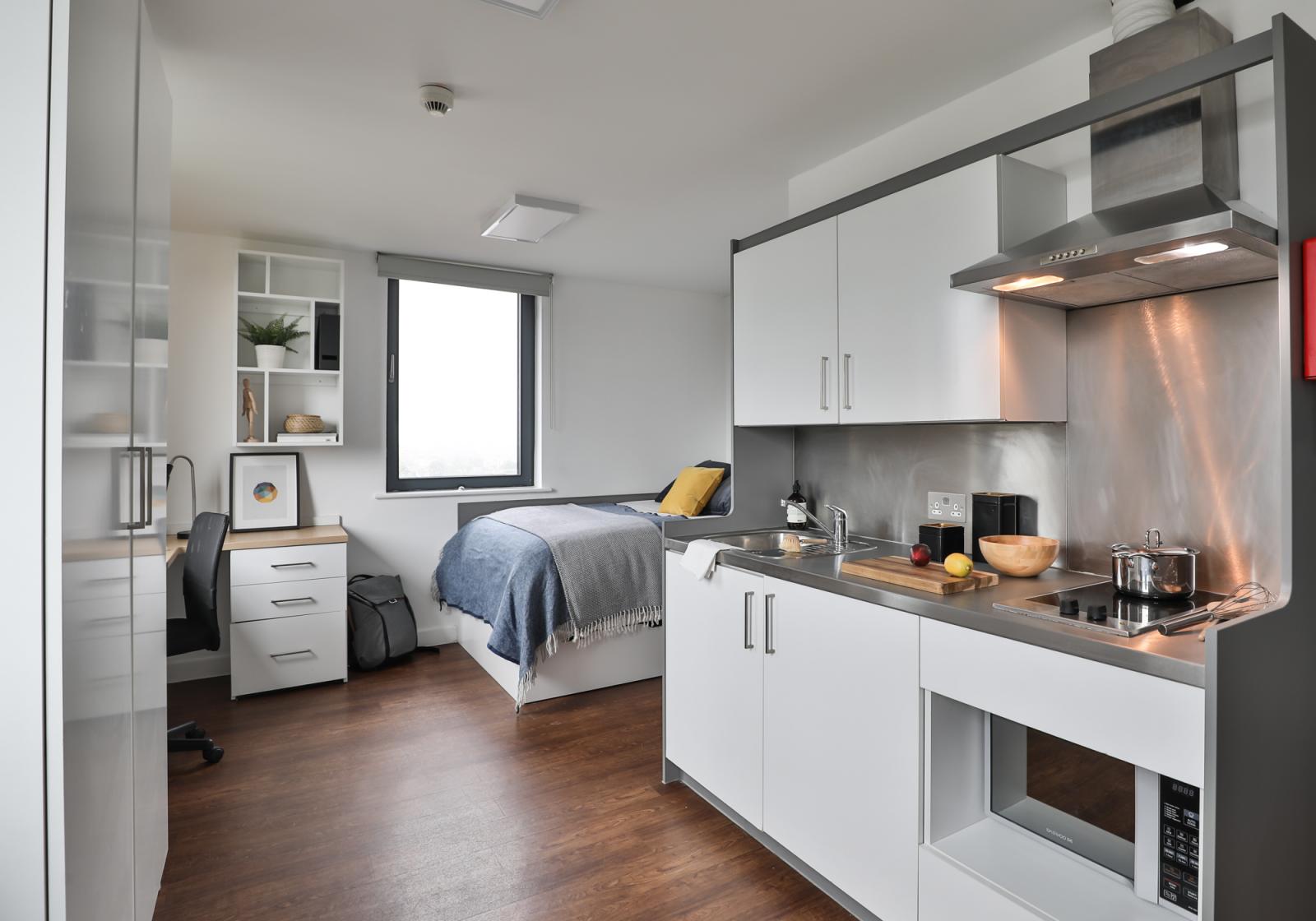 iQ Haywood House
